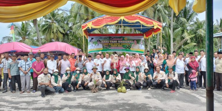 Hari Tani dan Rabies, UPT Pertanian Bantan Bagikan Bibit Gratis
