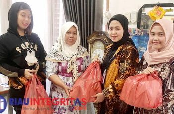 Giat Sosial Bernama Jum’at Berkah, Alhamdulillah Telah Disalurkan Sebanyak 158 Bungkus Nasi