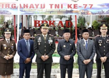 Bupati Rohil Hadiri HUT TNI ke 77, Dandim 0321 Pimpin Upacara