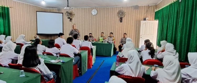 Polsek Bagan Sinembah Sosialisasi Keselamatan ke SMAN 1