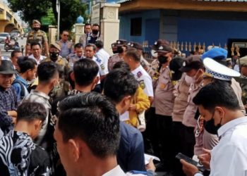 ASPEMARI Demo Dishub Riau: Kadishub Riau Harus Tindak Tegas Kendaraan Perusahaan ODOL