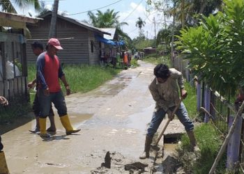 Cegah Banjir, DLH Rohil Kerahkan Tenaga Kebersihan