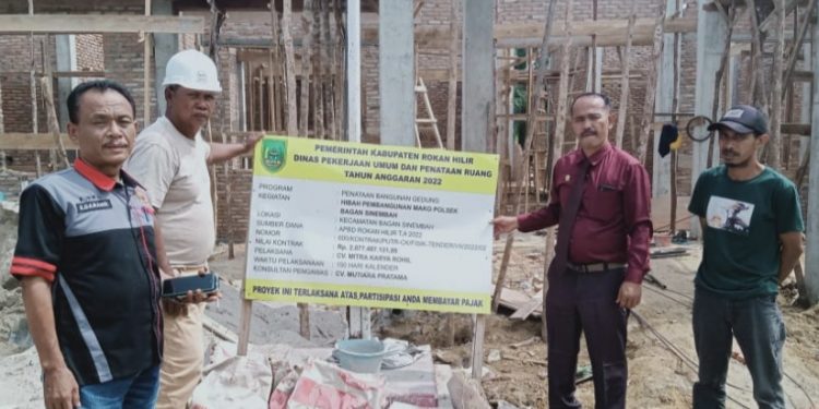 Ketua LSM PKRN Alexander Sitorus Cross Check Proyek Pembangunan Mako Polsek Bagan Sinembah