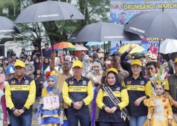 Bupati Rohil Buka Festival Drumband Tingkat SD, SMP, SMA Sederajat