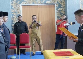 Bupati Rohil Lantik 6 Pejabat Pratama dan Administrasi