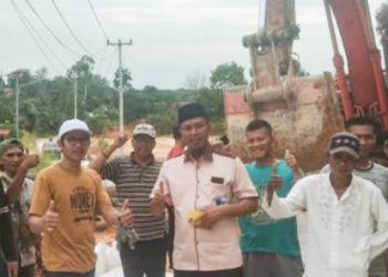 Ketua RT: Bantuan Tokoh Masyarakat Tualang H. Asril Sangat Membantu