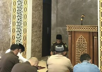 Tausiyah Rutin, Dr. Zulkifli: Takutnya Orang Sholeh Kepada Allah STW