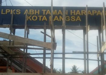 Proyek Rehabilitasi Pagar LPKS ABH Taman Harapan Sudah Mati Kontrak, Namun Pekerjaan Belum Selesai