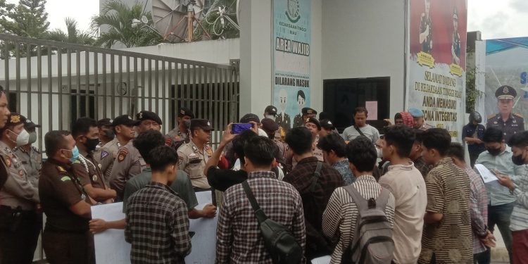 Aspemari Demo Jilid 3 Meminta Kejati Riau Ambil Alih Perkebunan PT. Torganda Rohul