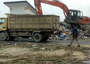 Fasilitas Minim, Sampah Menumpuk, Warga Demo Depo Sampah