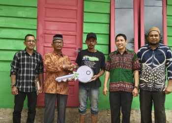 Pengemudi Becak Motor Dapat Bantuan Rumah Dari Baitul Mal Kota Langsa