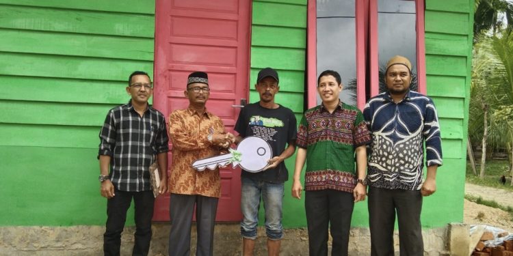 Pengemudi Becak Motor Dapat Bantuan Rumah Dari Baitul Mal Kota Langsa