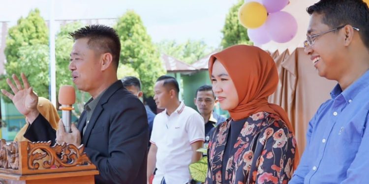 Afrizal Sintong Hadiri HUT SMAN 2 Tanah Putih Ke 19
