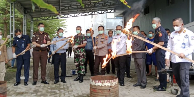 BNN Babel Musnahkan 15,7 Kilo Ganja Asal Aceh