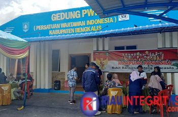 Semarak HPN dan Hut PWI ke 77 Tahun, PWI Bengkalis Sukses Laksanakan Donor dan Cek Kesehatan Gratis