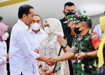 Pangdam I/BB Bersama Forkopimda Sambut Kedatangan Presiden RI di Medan