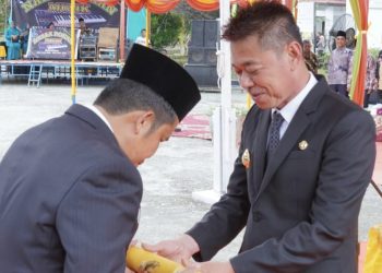 Afrizal Sintong Lantik Sekcam dan Tim Penggerak PKK Bangko Pusako