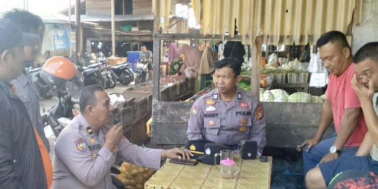 Jumat Curhat Di Pasar Tuah Serumpun, Polsek Tualang Berkomitmen
