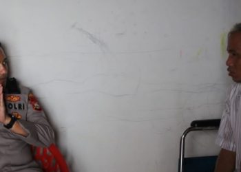 Wujud Kepedulian ke Anggota, Kapolres Bengkalis Jenguk Anggota Yang Sakit