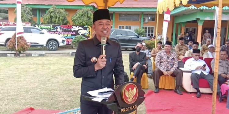4  Pj Penghulu dan Anggota BPKep di Lantik Bupati Rohil di Bagan Sinembah 