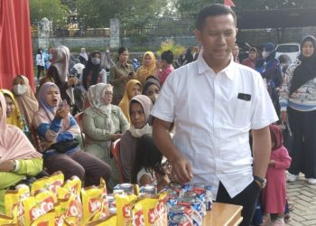 Pasar Murah DKPTPH Kabupaten Pelalawan, PT Musim Mas Salurkan 3 Ton Minyak Goreng