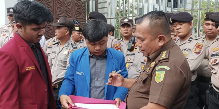 Cipayung Plus Gruduk Kejati Riau, Parkir Pekanbaru Diduga Banyak Kecurangan 