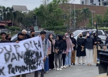 Aliansi Mahasiswa Peduli Pendidikan Kota Pekanbaru Demo Tolak SK Kabid SD Disdik Kota Pekanbaru