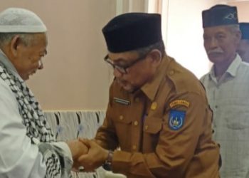 Penjabat Walikota Langsa Takjiyah Ke Rumah Abu Paya Pasir Di Aceh Timur