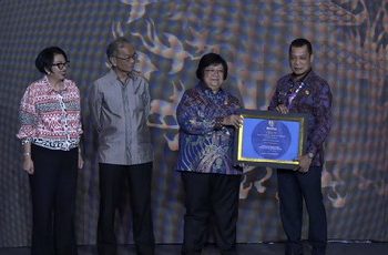 Kerja Keras Berbuah Manis, Pekanbaru Terima Sertifikat Adipura dari Menteri LHK