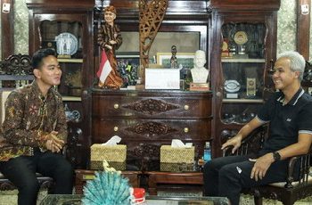 Berhias Senyuman Pertemuan Gibran dan Ganjar 
