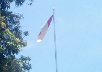 Bendera Marah Putih Di Kantor Geuchik Putus Tali Dan Tidak Standar Dipakai