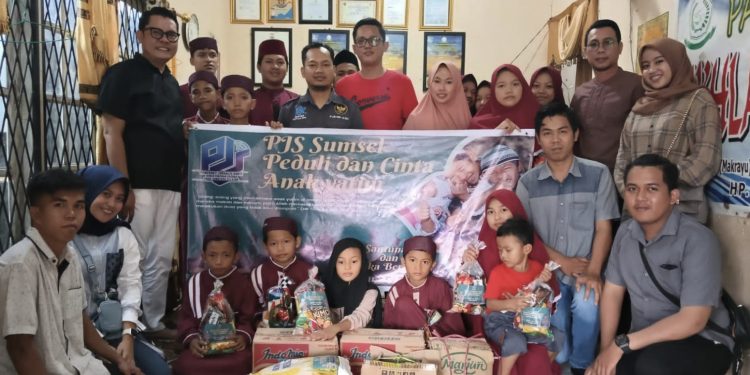 DPD PJS Sumsel Berbagi Ke Anak Panti Asuhan Ikhlas Berbagi Palembang