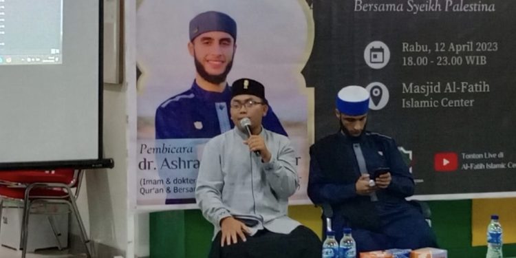 Pesantren Al Fatih Hadirkan Syekh Dari Palestina