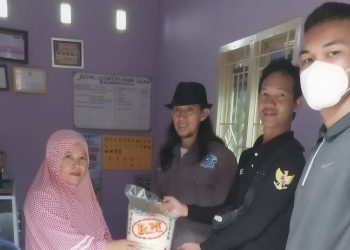 PJS Babel Dan Babel Berbagi Sembako Ke Panti Asuhan, Janda Serta Lansia