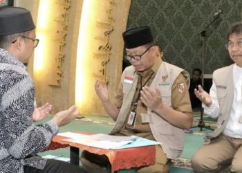 Sekdako Pekanbaru Jadi Amil Zakat di Mesjid Agung Ar Rahman 