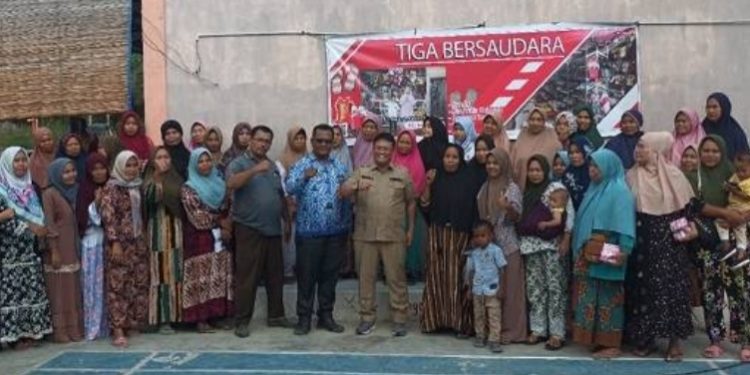 Anggota DPRD Rohil Samsul Kamal Reses, Warga Minta Pembangunan Jalan