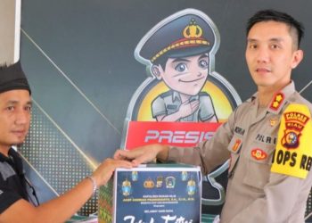 Berkah Ramadhan, Polres Rohil Bagikan Sembako ke Awak Media