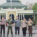 Kebiasaan Unik Kapolda Riau Menyambangi Pos Penjagaan TNI/Polri