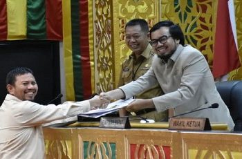 DPRD Kota Pekanbaru Gelar Paripurna Pengesahan Perda Pengelolaan Air Limbah Domestik