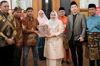Bupati Kasmarni Terima Pengurus Paguyuban Pujakesuma di Wisma Sri Mahkota