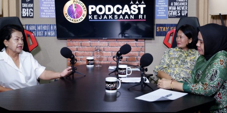 Ny Sruning Burhanuddin, Sosok Wanita Bersahaja