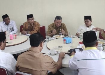 Rapat Dengan Pengurus Baznas, Bupati Rohil Harapkan Zakat Capai 20 Miliar Pertahun