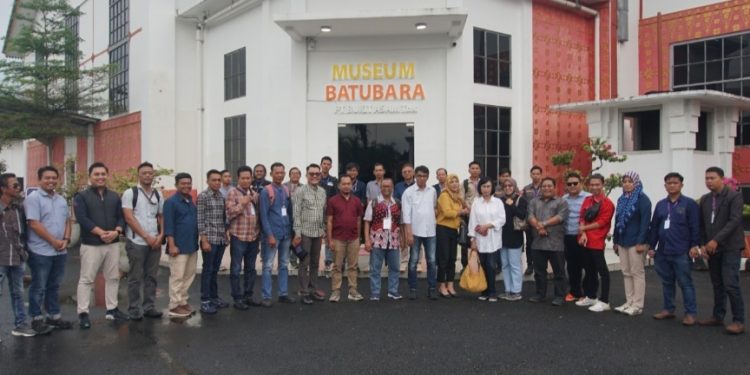 Rombongan PJS Dan Tim Penguji UKW Berkunjung ke Museum PT Bukit Asam