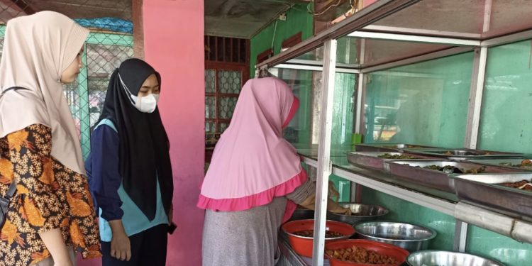 20 Tahun Bertahan Warung Makan Ibu Sol Makin Berkembang Setelah Jadi Mitra Binaan PT Timah 