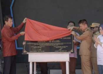 Anggaran 34 Miliar, Bupati Rohil Resmikan Pembangunan Jalan Pulau Halang