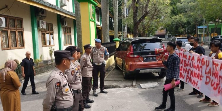 Mahasiswa Unras, Periksa Izin HGU PT SAI dan Kembalikan Lahan Masyarakat