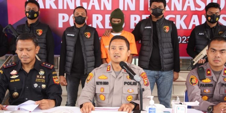 Polres Bengkalis Berhasil Ungkap Sabu 10 Kilo dan 17,817 Pil Ektasi