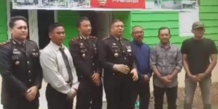 Badan Baitul Mal Kota Langsa Berikan Bantuan RLH ke Warga Kurang Mampu