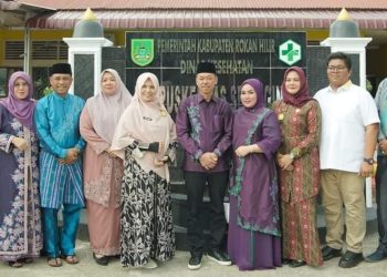 Bupati Rohil Berkunjung ke Puskesmas dan Kantor Camat Tanah Putih 