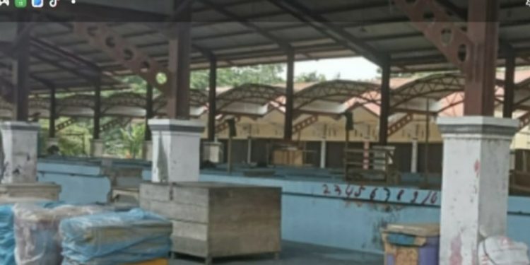 Pasar Baru Peureulak Tak Diguna Pedagang, Pemerintah Kecamatan Tidak Konsisten